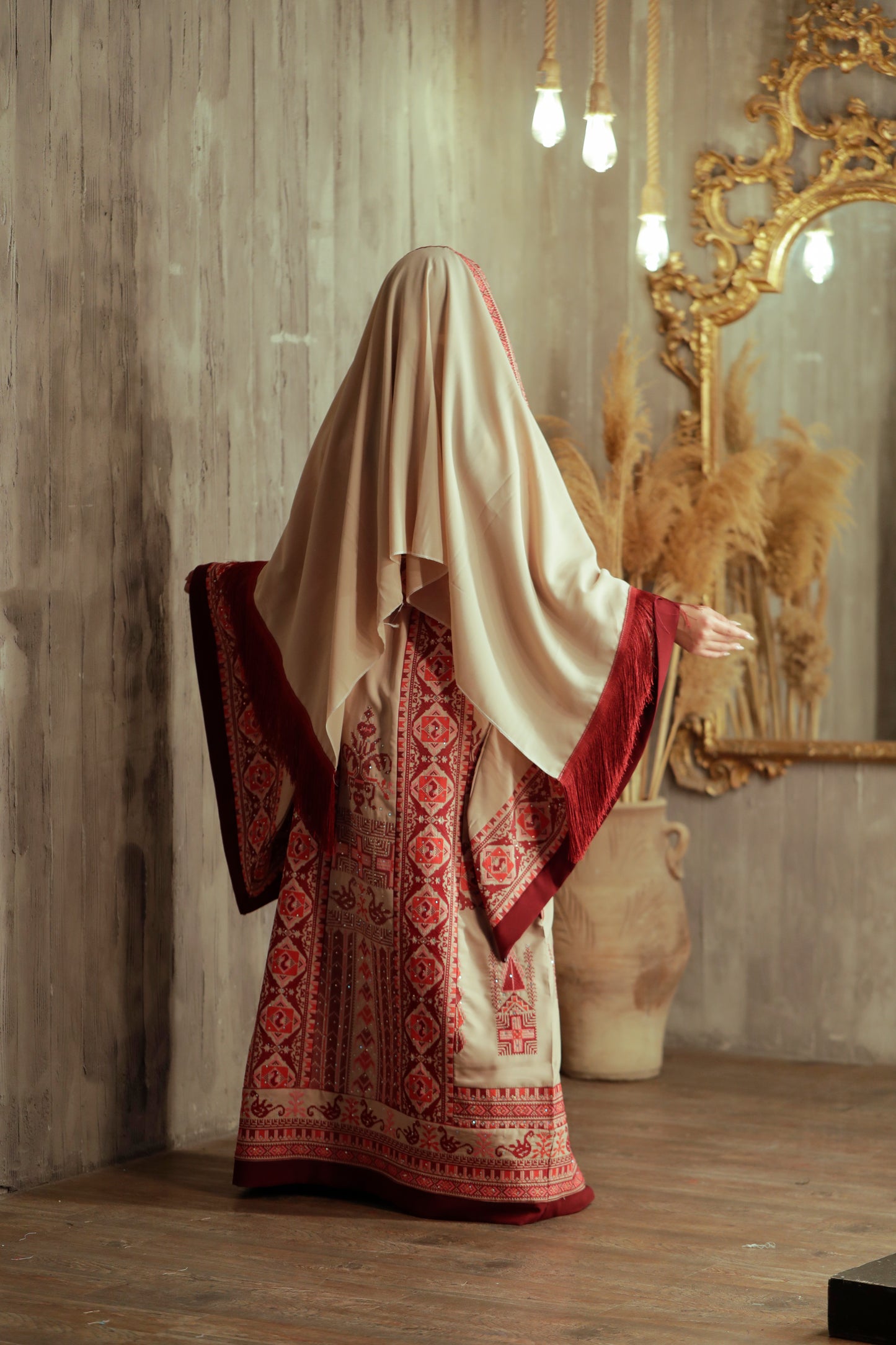 Elegant Tatreez Thob